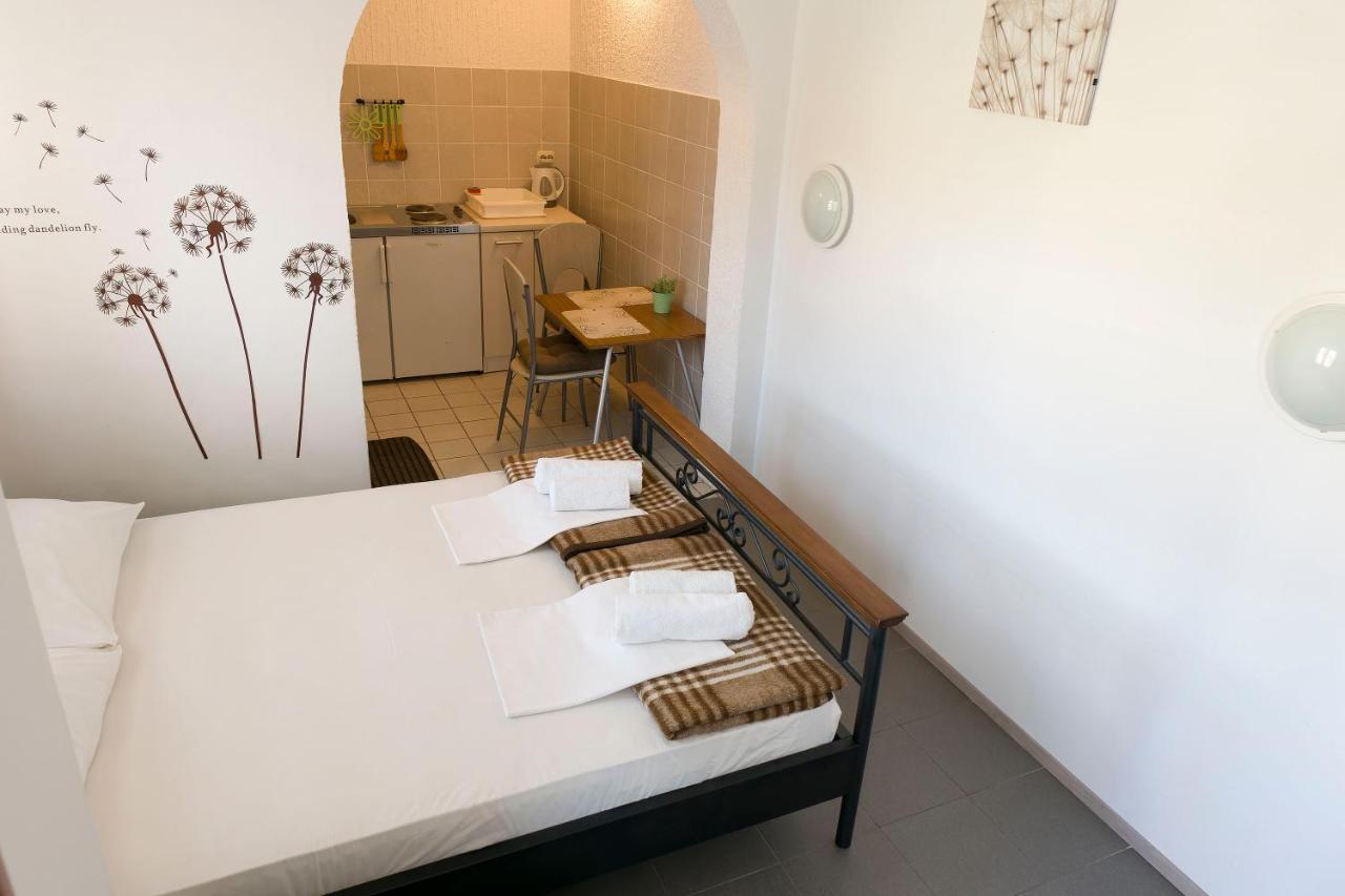 Apartments Victoria Trogir Bagian luar foto