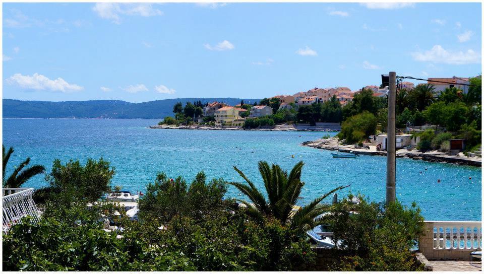 Apartments Victoria Trogir Bagian luar foto